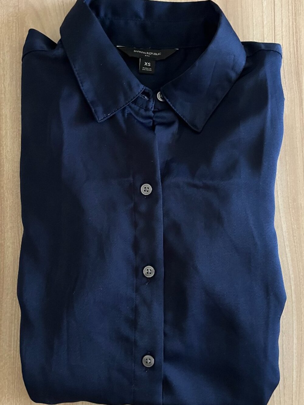 Banana Republic Silky Navy Long Sleeve Collared Button Up Top XS